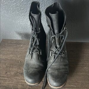 Sorel Black Lace-Up Boots Rugged Design